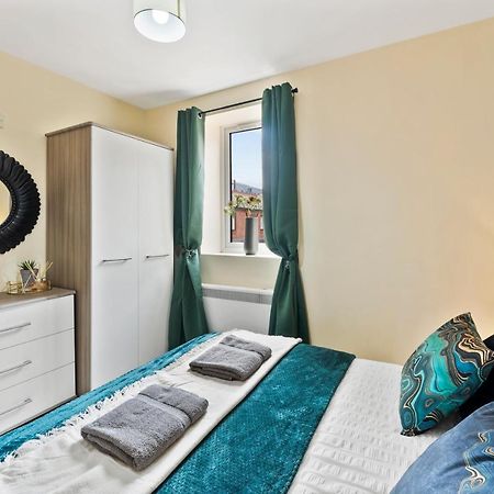 Central Leeds Gem - Parking - Sleeps 6 Leilighet Eksteriør bilde